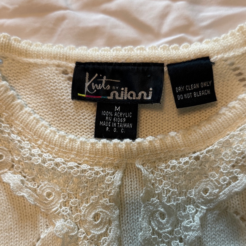 Vintage Knits by Nilani Cream Sweater with Lace Detail Sz M - Picture 2 of 7